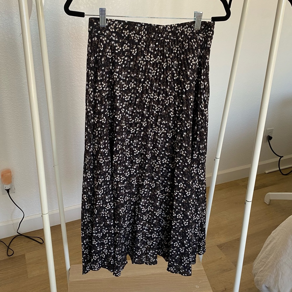 Black Floral Flowy Skirt